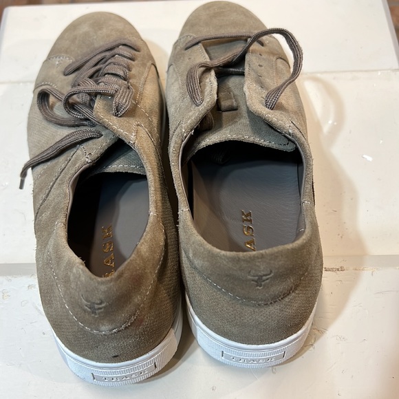 Trask Sneakers with white bottom. - Picture 7 of 8